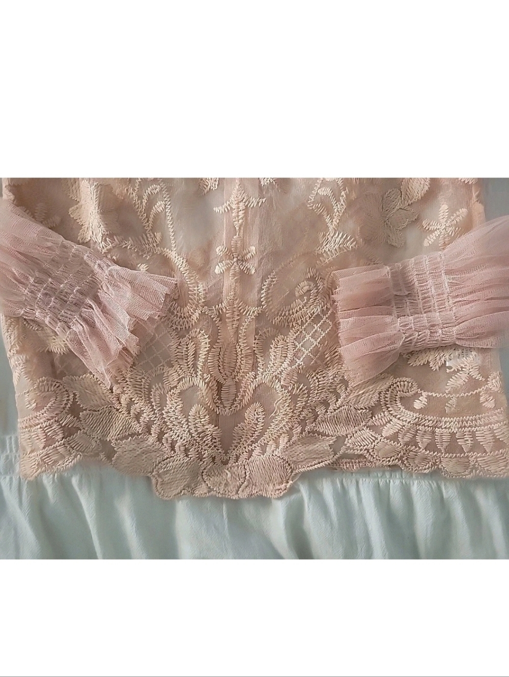 Peach Lace Dramatic Top Embroidered Lace Sheer Bell Sleeve Romantic Goth Boho M - Picture 6 of 10